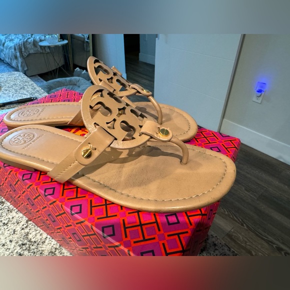 TORY BURCH | Miller Sandal | size 7 | Color- Light Makeup - Picture 2 of 7